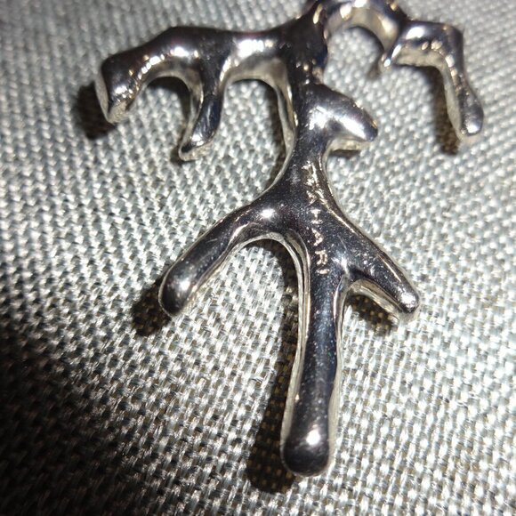 T Tahari  Silver tone branch pendant and chain necklace, marked & hang tag - Picture 8 of 8